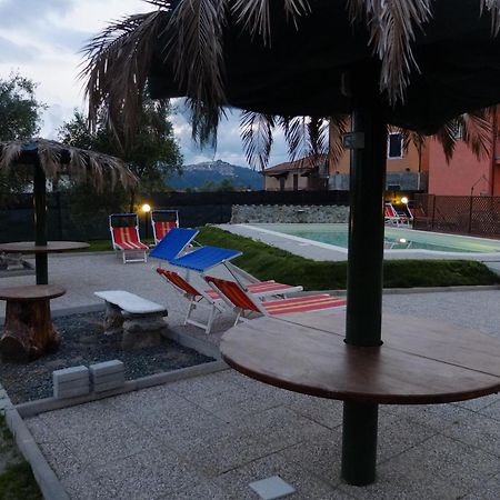 La Fonda Casa Vacanze-Appartamenti Con Piscina Santo Stefano di Magra Eksteriør bilde