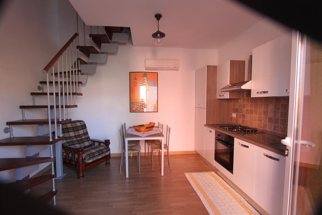 La Fonda Casa Vacanze-Appartamenti Con Piscina Santo Stefano di Magra Rom bilde